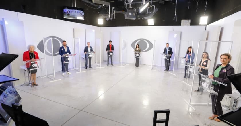 Segundo debate dos candidatos a prefeito de Curitiba; veja o resumo das discussões na Band