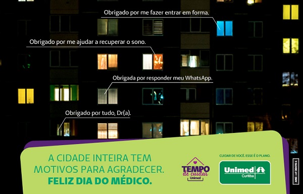 Mensagens em homenagem ao Dia do Médico são projetadas nas fachadas dos edifícios de Curitiba