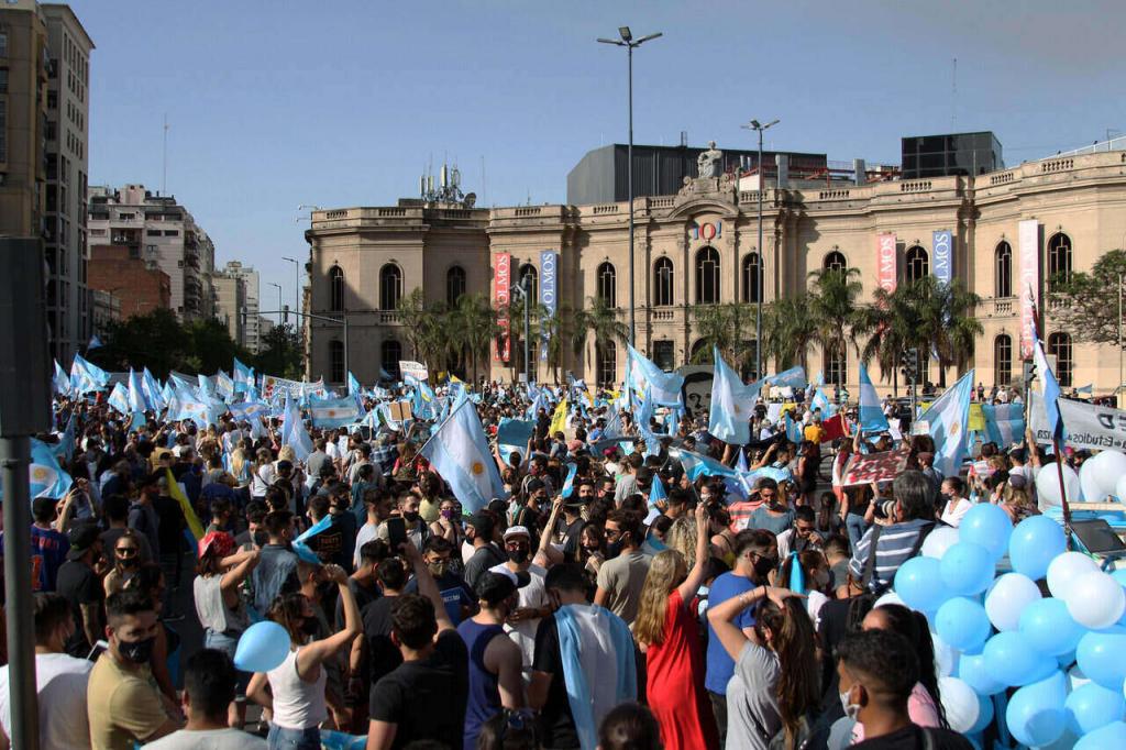 argentina, protesto, protestos, manifestações, alberto fernández, quarentena