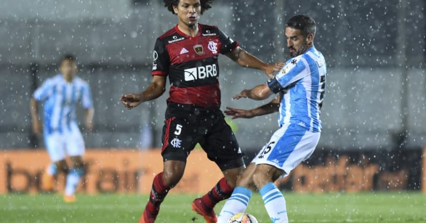 Flamengo segura empate com Racing e decide vaga na Libertadores no Maracanã