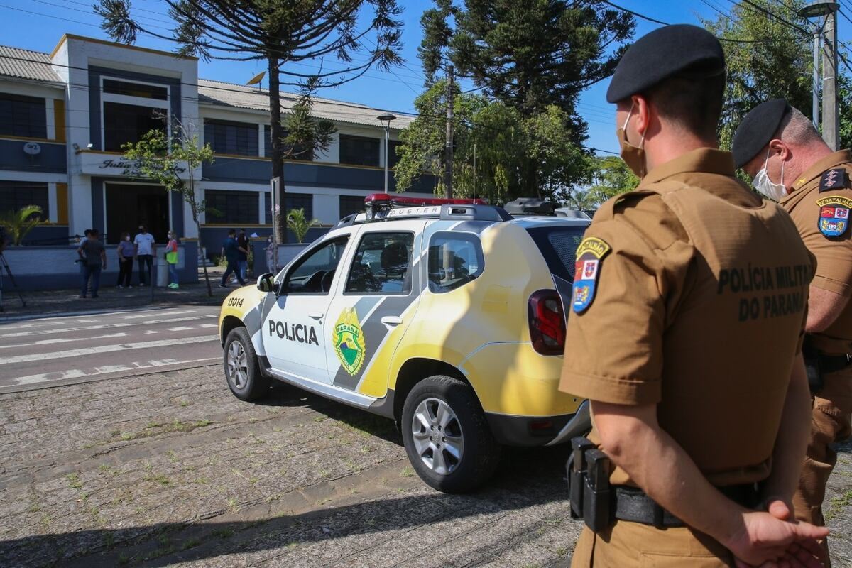 Eleitor é preso em Curitiba por tirar foto da urna eletrônica