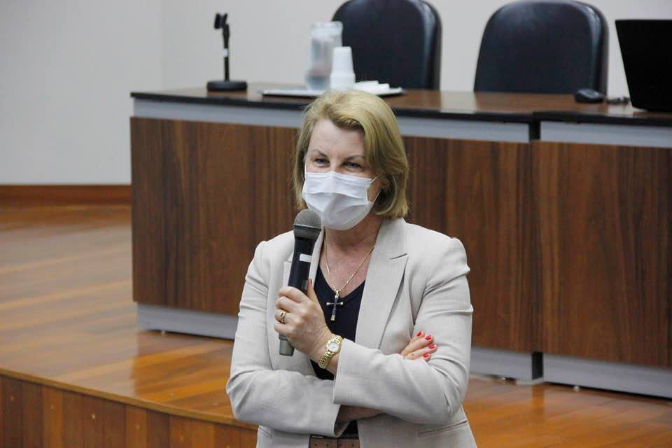 Hospitais privados de Curitiba estão esgotados, diz secretária da Saúde