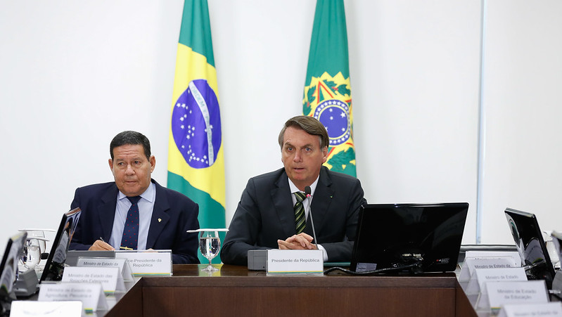 Bolsonaro tem relação de adversário com Mourão, em postura similar à de Dilma