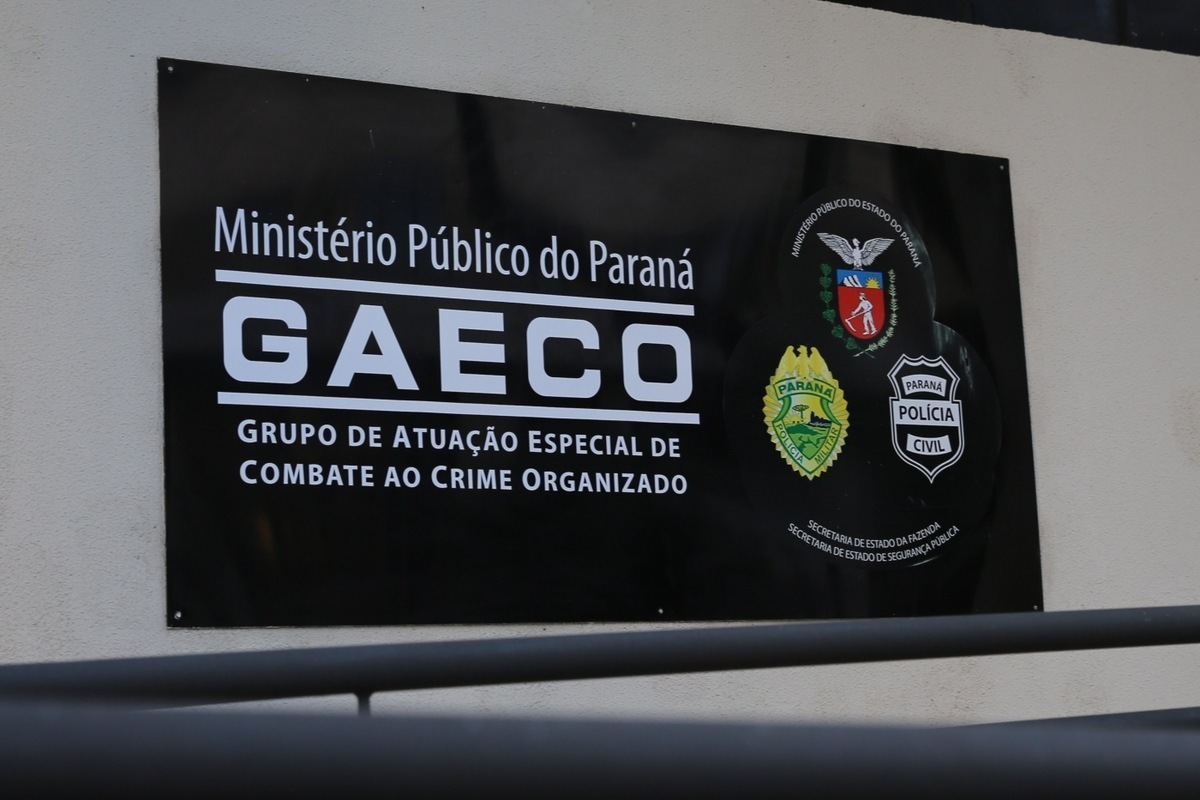 Operação mira esquema de R$ 2 milhões em fraudes de concursos e licitações no Paraná