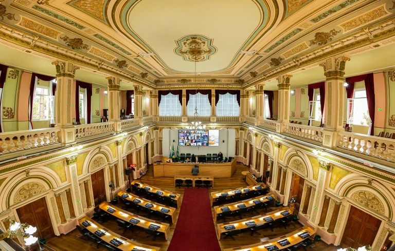 Texto-base da LOA 2021 é aprovado pelos vereadores na Câmara de Curitiba