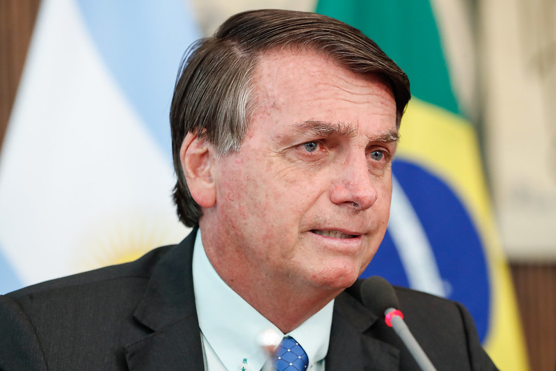 Com hospitais em colapso, Bolsonaro diz que entrou com ação no STF contra medidas restritivas