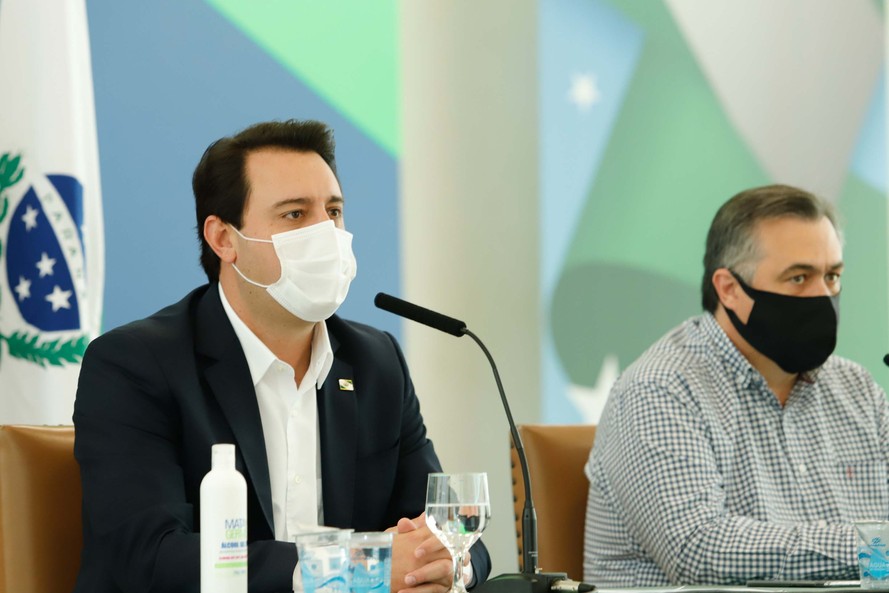 Ratinho Junior diz que vacina contra covid só deve ser aplicada no Paraná a partir de março