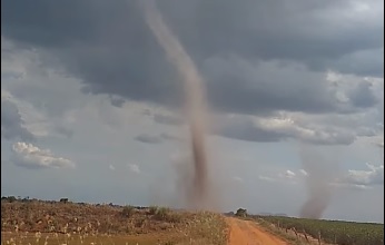 Tornado assusta moradores de área rural do Paraná; veja vídeos