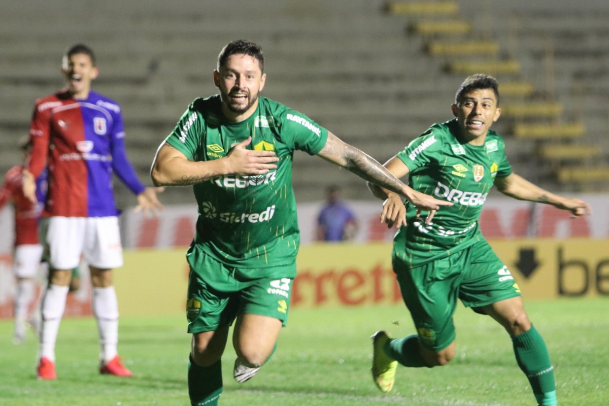 Paraná Clube perde do Cuiabá e fica em situação crítica na Série B