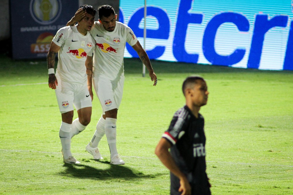 São Paulo é goleado pelo Red Bull Bragantino e encerra série de vitórias