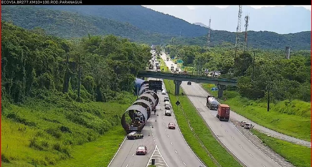 BR-277: Transporte de cargas gigantes causa lentidão no sentido Curitiba