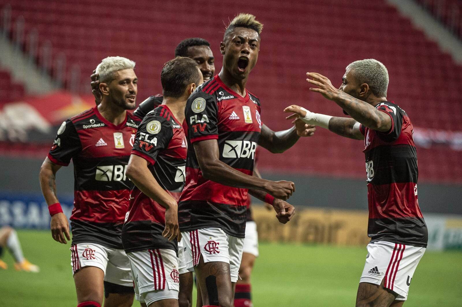 Corinthians e Flamengo vencem: Brasileirão terá emoção até o fim