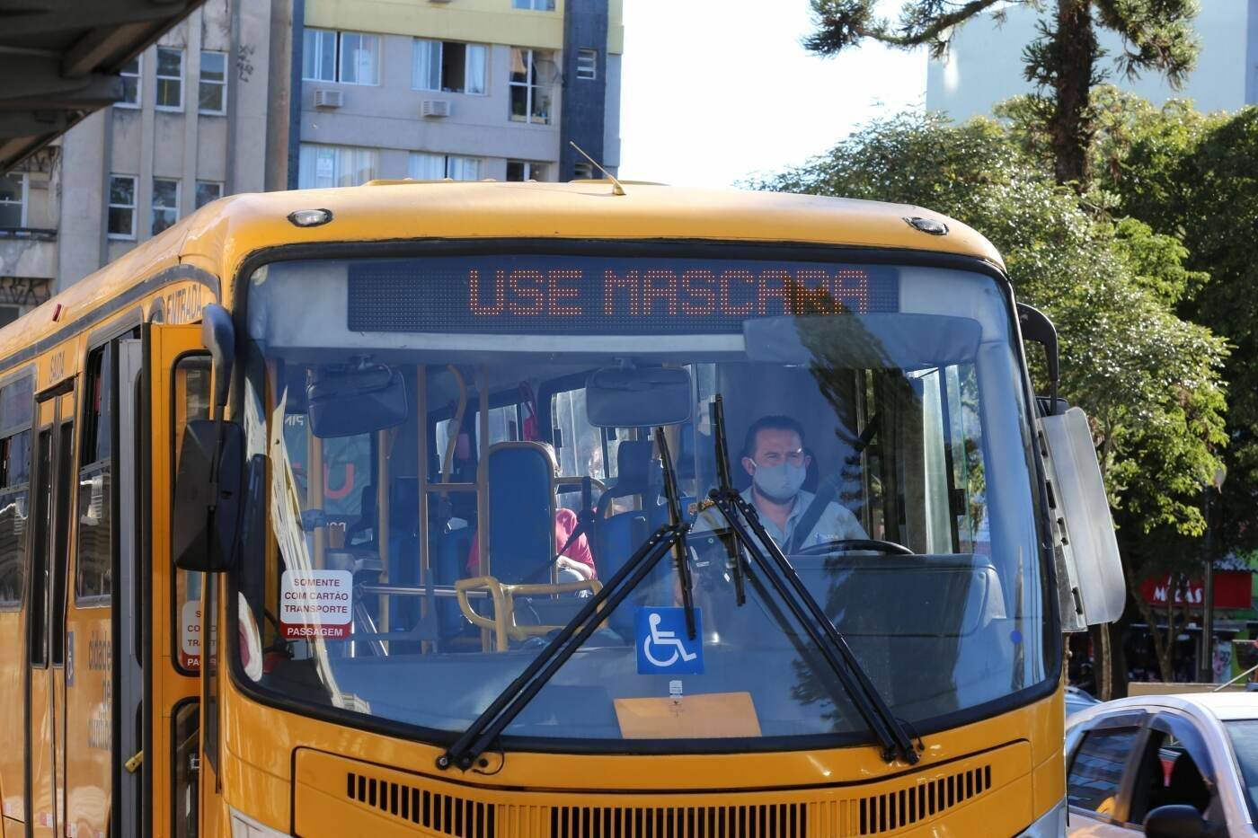 Linhas de ônibus de Curitiba são reforçadas por causa do Enem; veja quais