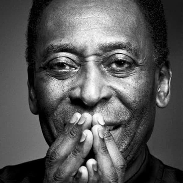 Netflix divulga data de lançamento e teaser de documentário sobre Pelé. Veja