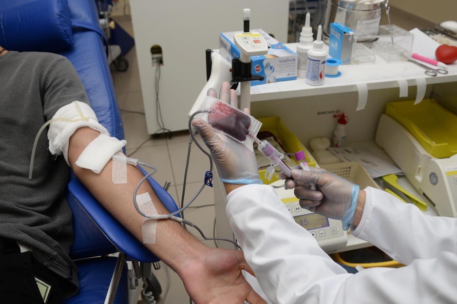 Vacinados contra Covid-19 podem doar sangue, explica Hemepar