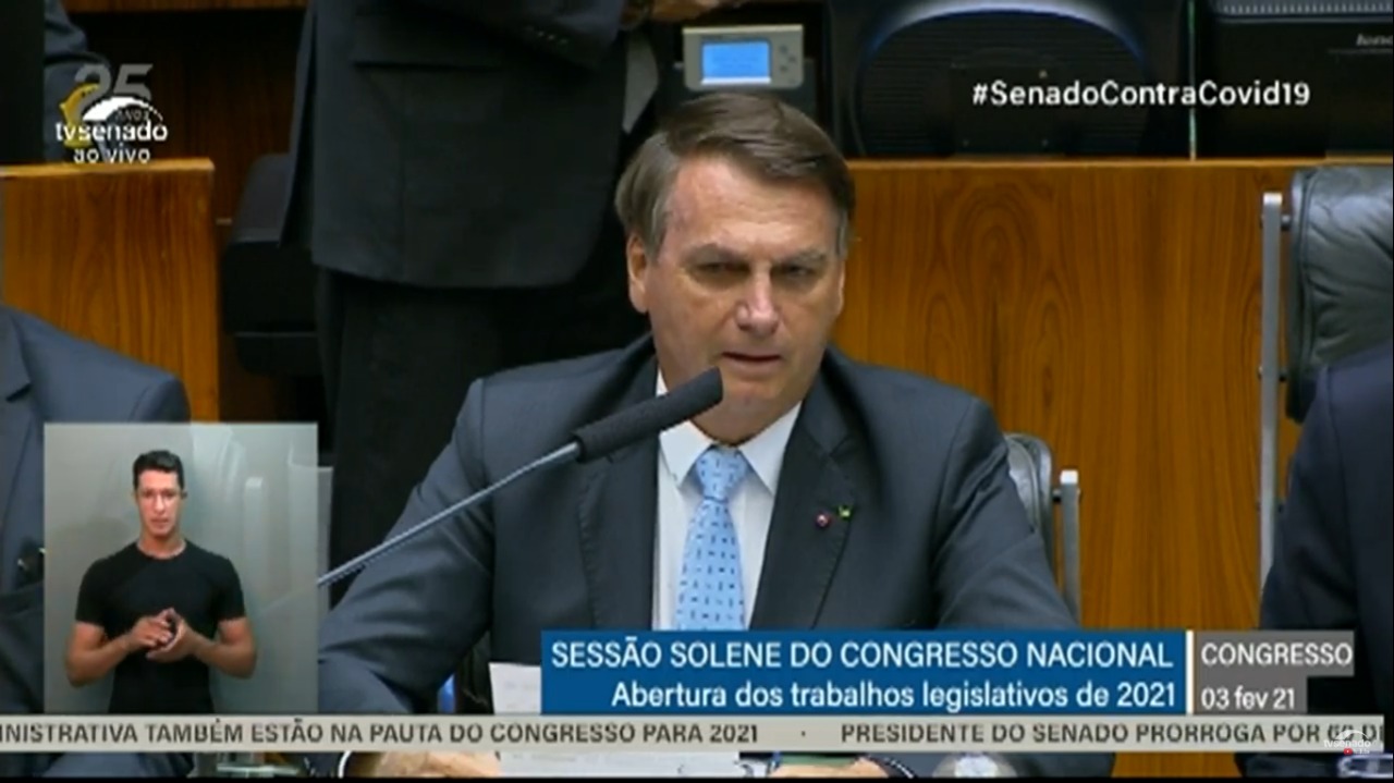 Nos encontramos em 22, diz Bolsonaro após ser chamado de fascista e mito no Congresso