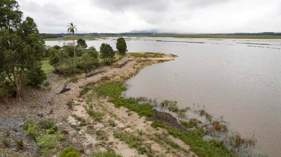 Estiagem no Paraná: fenômeno La Niña traz seca até abril, alerta Sanepar