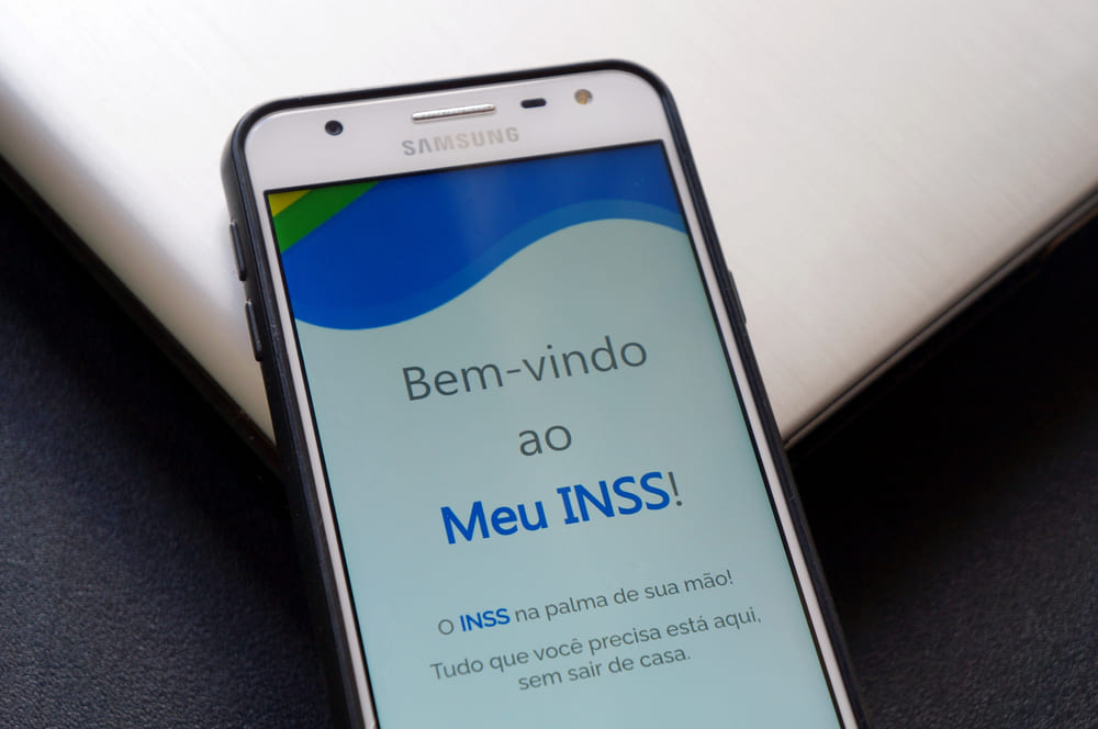 INSS convoca 5,3 milhões de segurados para fazer prova de vida digital