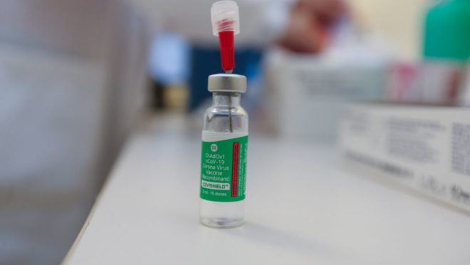 Vacinação contra a Covid-19 em Cascavel é interrompida temporariamente: doses acabaram