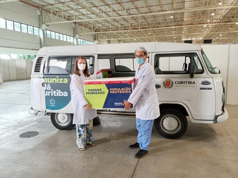 Curitiba inicia vacinação de idosos com 71 anos nesta quarta-feira (24)