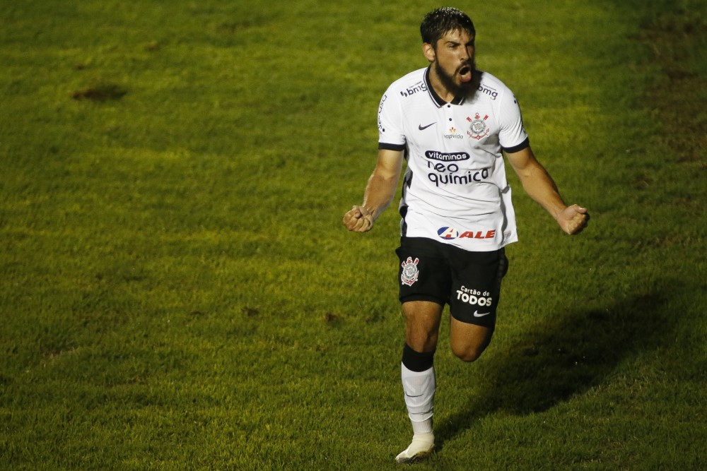 Corinthians vence São Caetano e lidera grupo no Campeonato Paulista