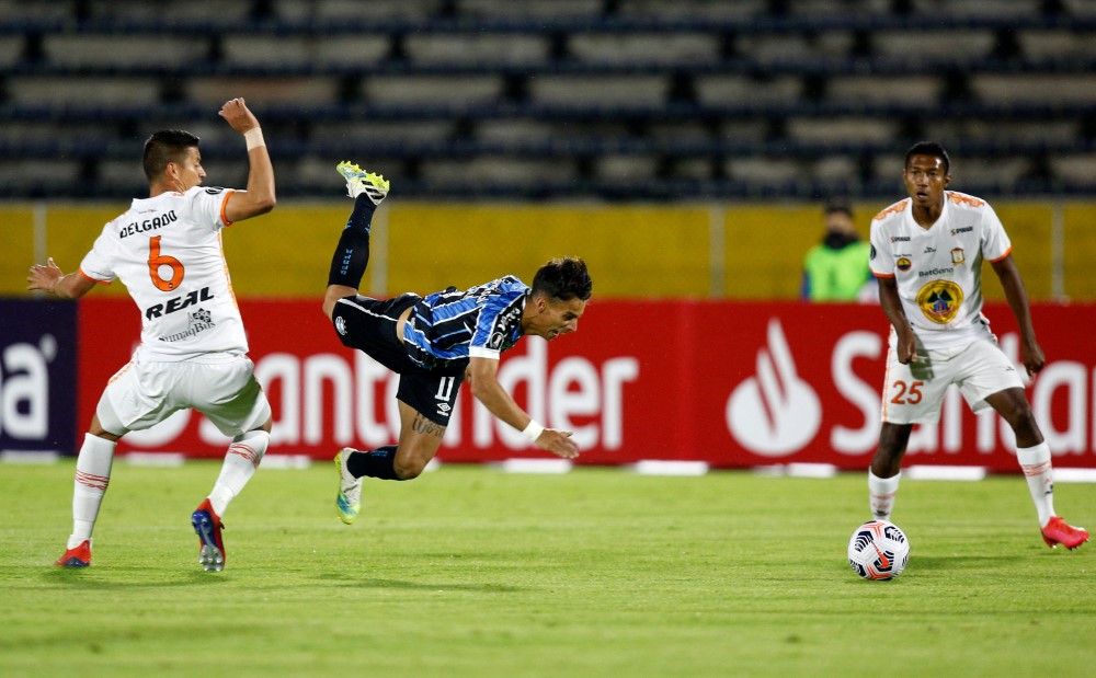 Grêmio vence Ayacucho e avança na Copa Libertadores