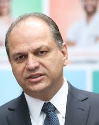 Brasil vai vacinar todos os grupos prioritários até Julho, garante Barros
