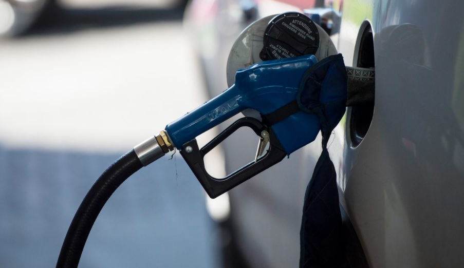 Lira propõe que ICMS incida sobre média do combustível dos últimos dois anos para reduzir gasolina