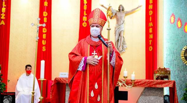 Arcebispo de Cascavel apresenta piora e é sedado novamente
