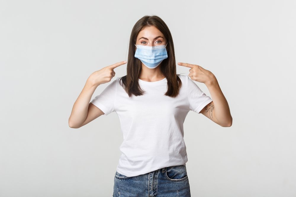 Priorizem máscara, distanciamento e ventilação, e não limpeza de superfícies, pedem cientistas