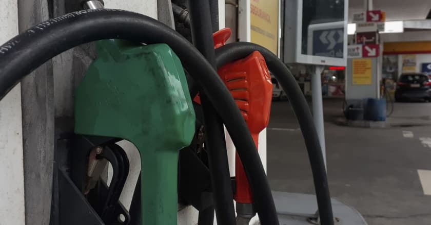 Em 2021, preço da gasolina sobe 46% e do etanol, 56%, diz Ticket Log