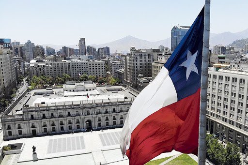 Chile reabre fronteira para turistas vacinados a partir de outubro