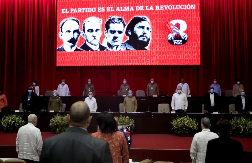 Raúl Castro anuncia aposentadoria e deixa comando do Partido Comunista de Cuba