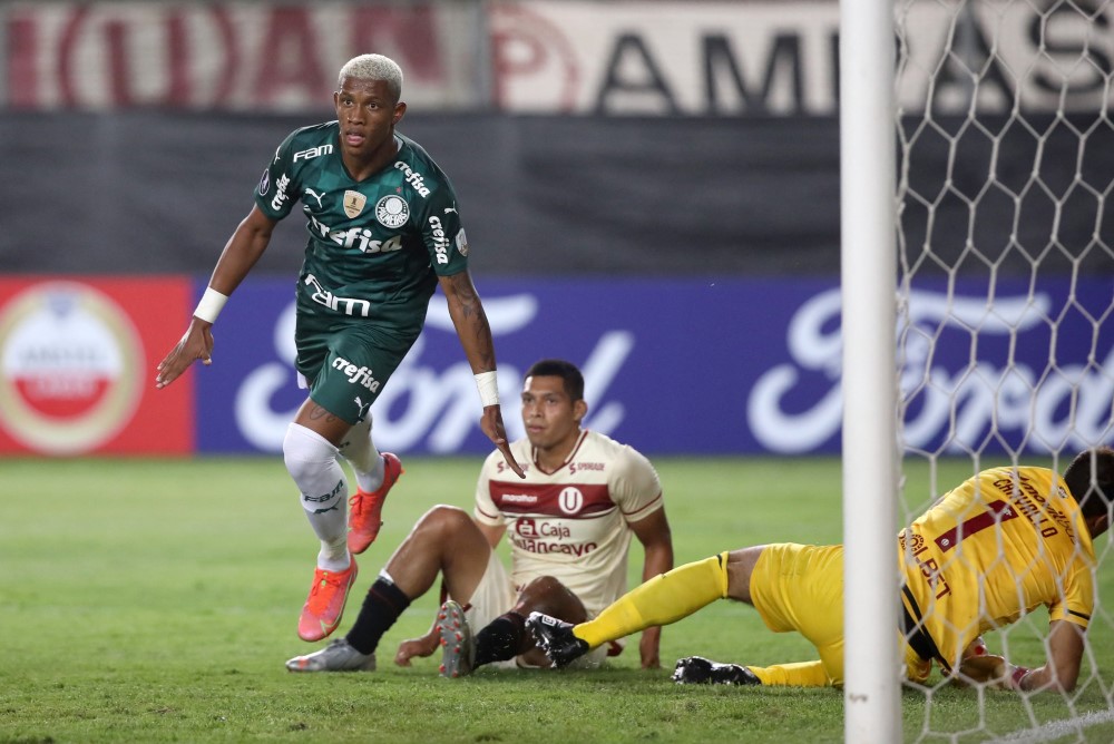 Palmeiras vence Universitario no início da campanha pelo bicampeonato da Libertadores