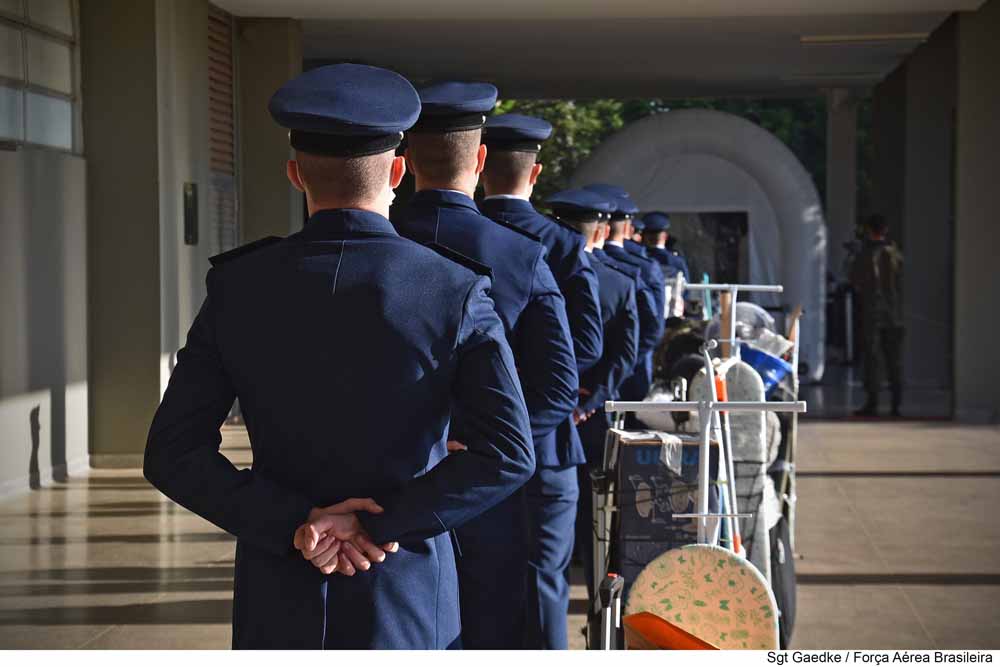 Surto de Covid atinge 39 cadetes da Academia da Força Aérea em Pirassununga (SP)