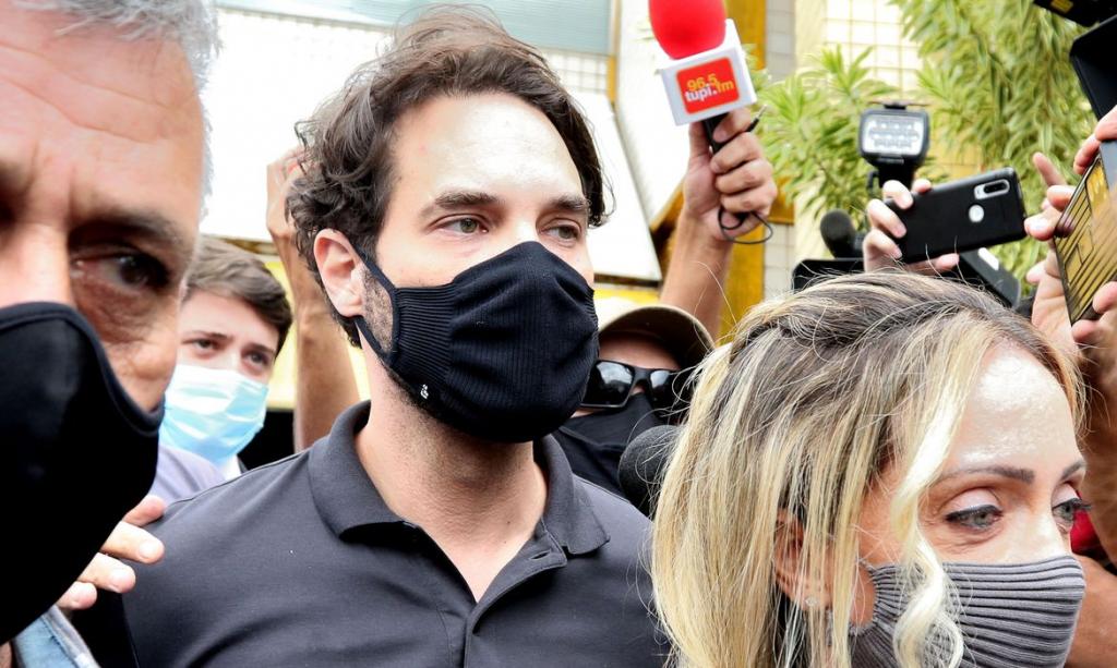 Polícia indicia Dr. Jairinho sob suspeita de tortura contra filha de ex-namorada