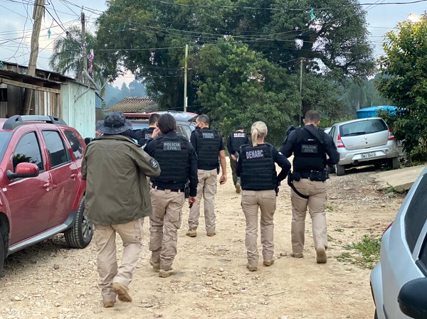 Operação mira organização criminosa envolvida no tráfico de drogas no Paraná