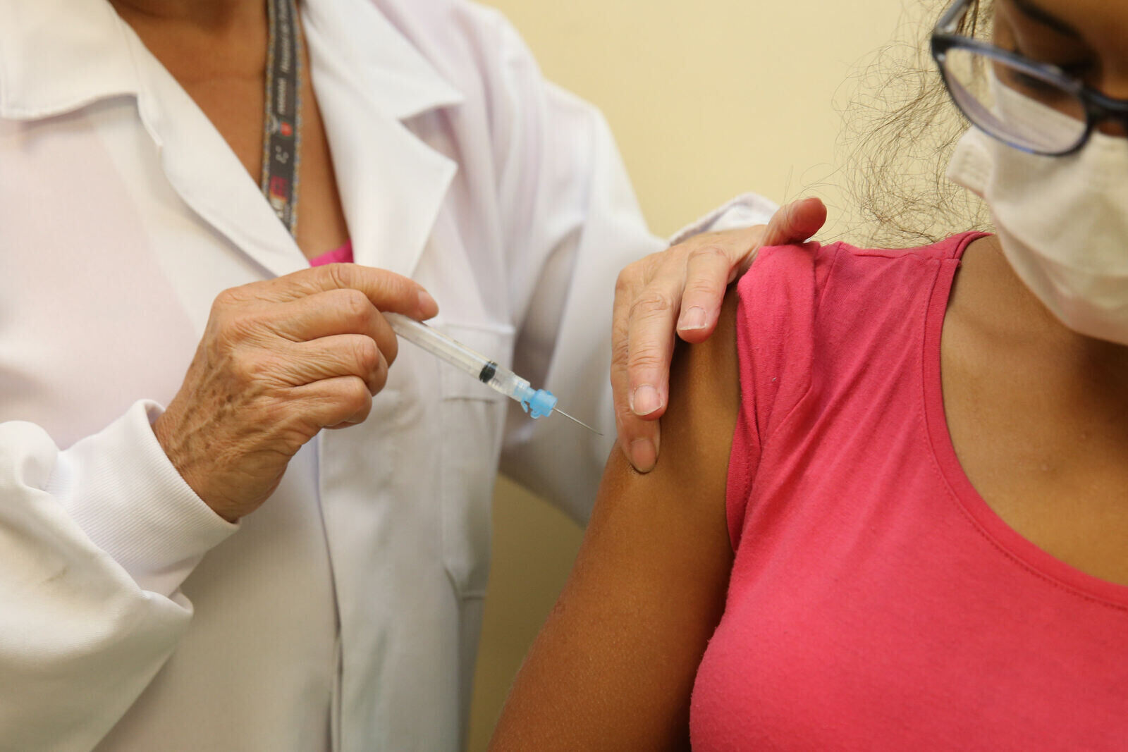 Paraná supera marca de 2 milhões de doses de vacinas aplicadas contra a Covid-19