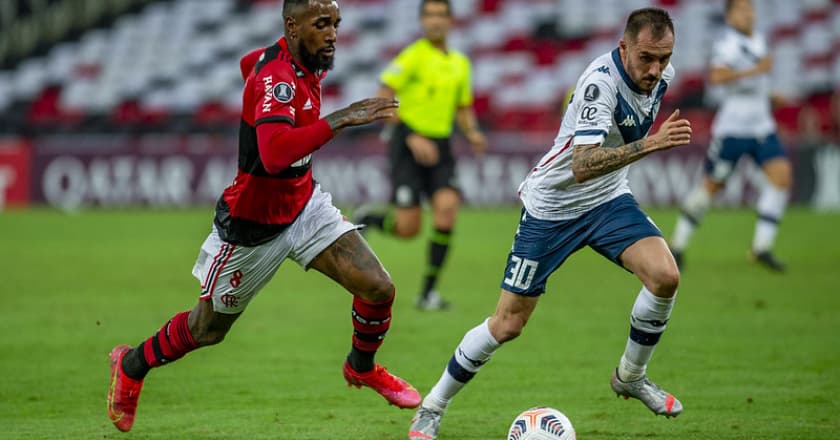 Flamengo empata com Vélez e garante liderança do grupo na Libertadores