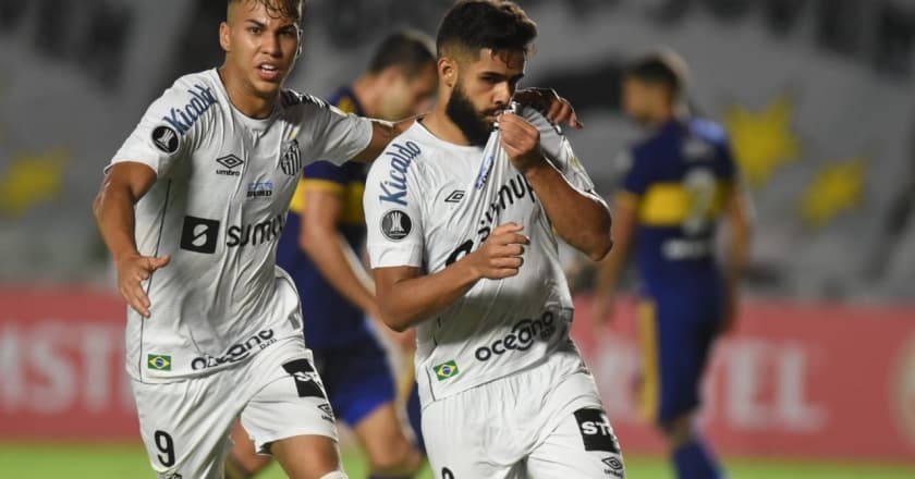 Santos vence Boca Juniors e se mantém vivo na Copa Libertadores