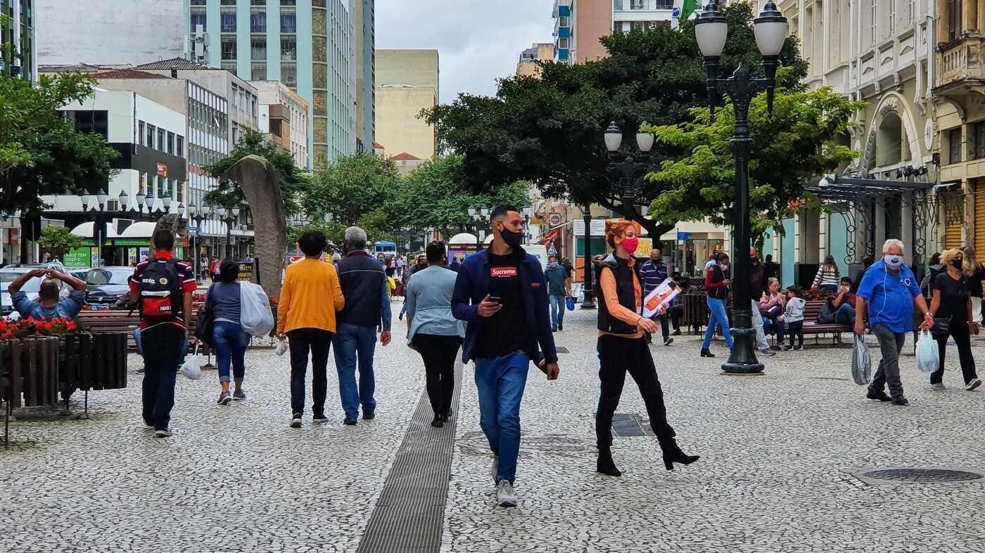 Curitiba confirma mais 19 mortes e 673 casos de covid-19