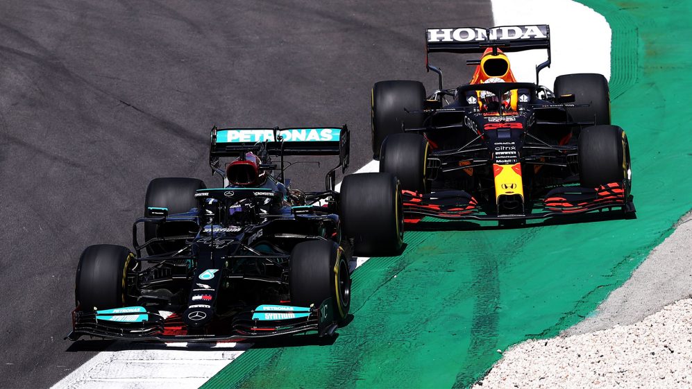 Hamilton vence GP de Portugal da F1; Verstappen e Bottas fecham pódio