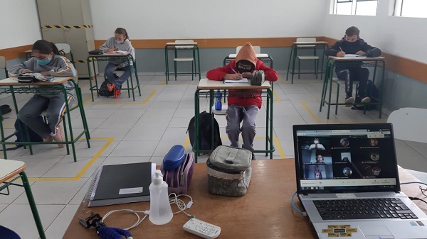 Paraná fecha colégios e suspende aulas presenciais de 135 turmas após casos da Covid-19