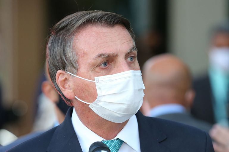 Bolsonaro diz que Queiroga vai desobrigar vacinado e quem já se infectou de usar máscara