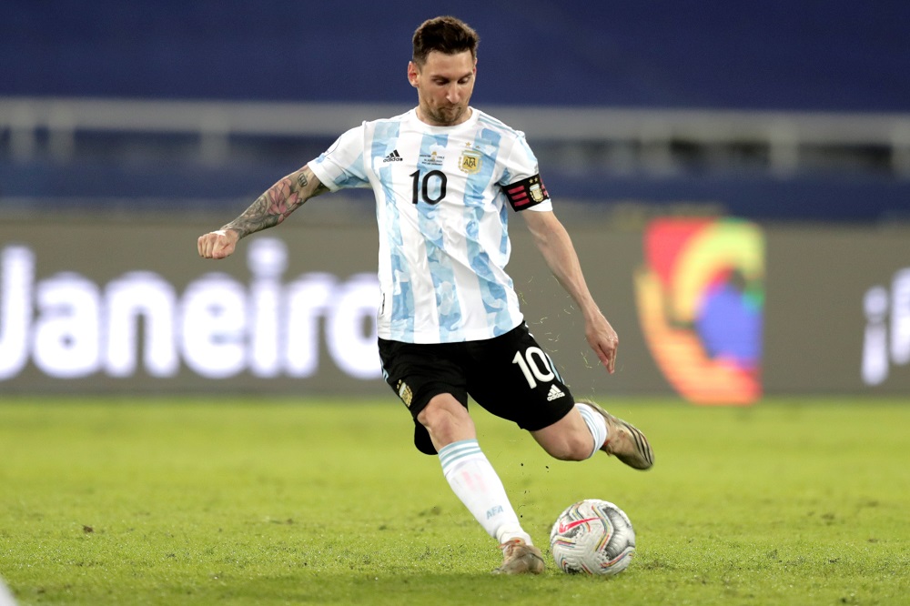 Messi marca golaço, mas Argentina só empata com o Chile na Copa América; assista