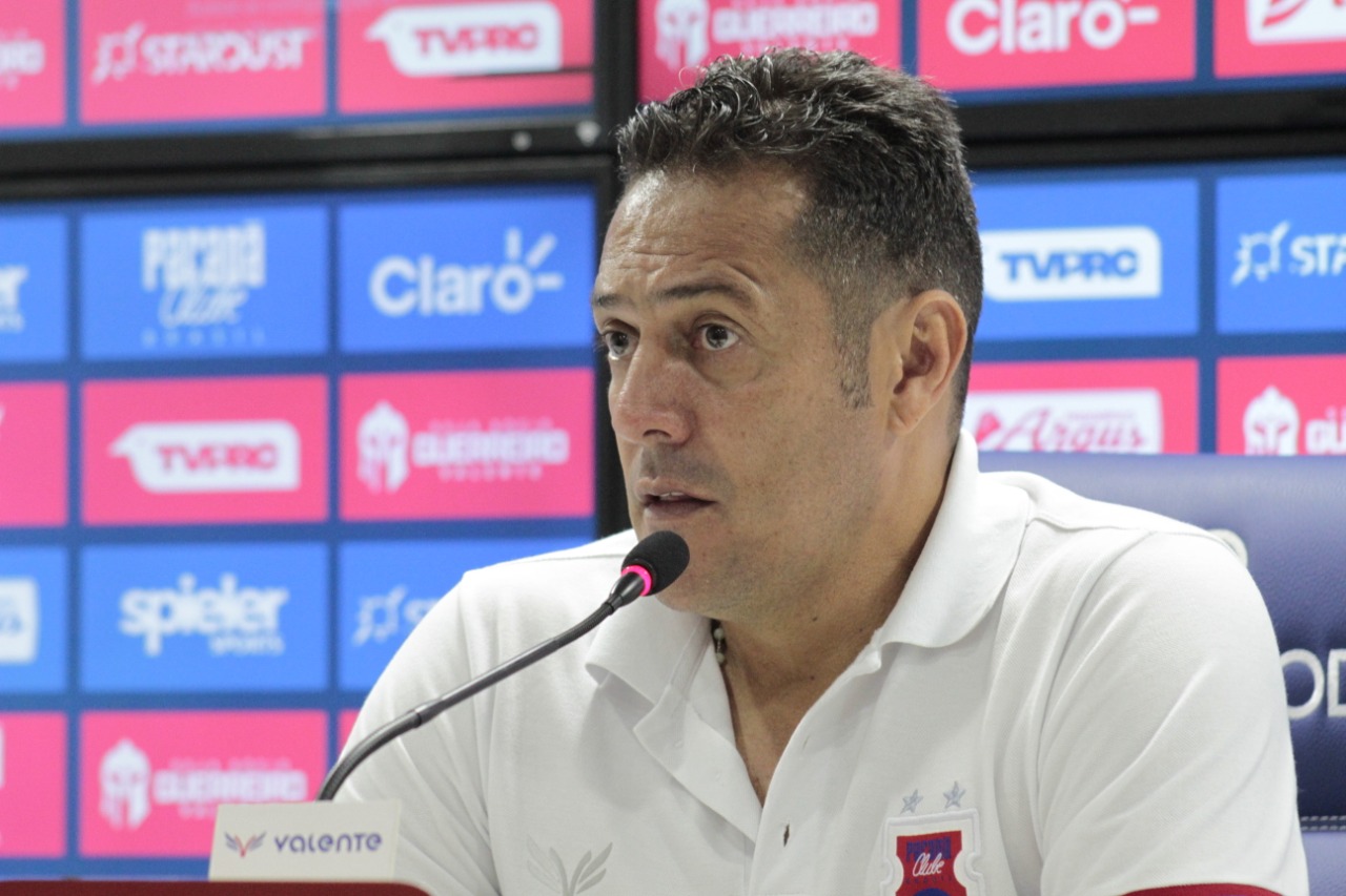 Maurílio Silva destaca evolução do Paraná Clube após a chegada dos reforços