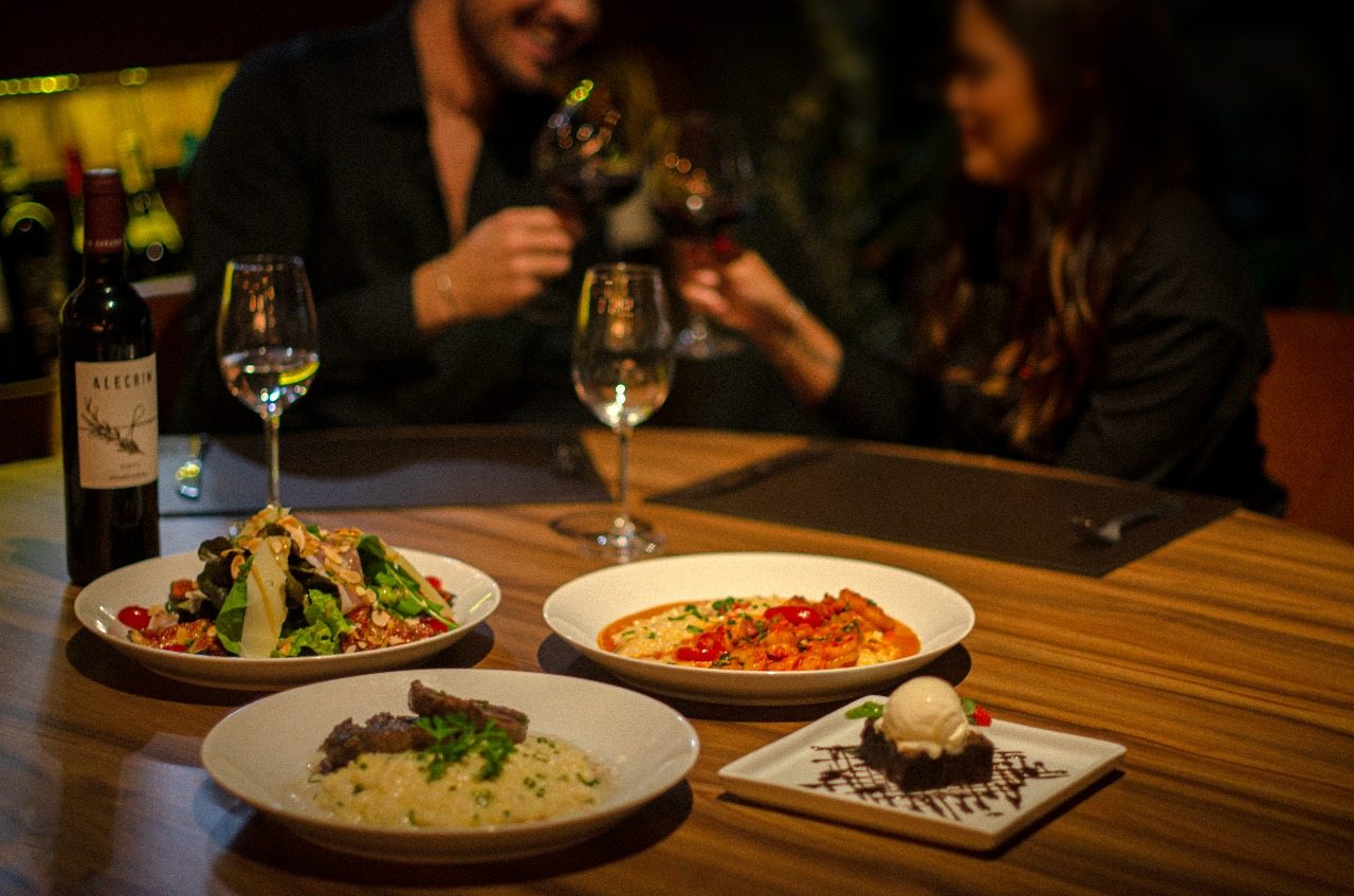 Restaurante de Curitiba apresenta menu especial para o dia dos namorados