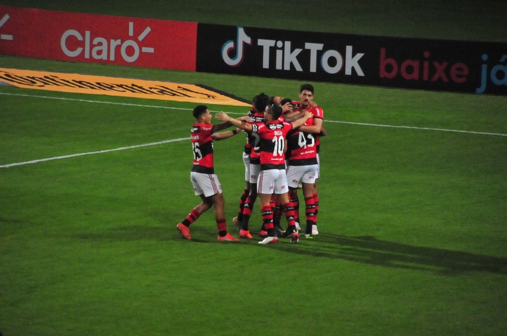 Flamengo gol Coritiba Copa do Brasil Rodrigo Muniz