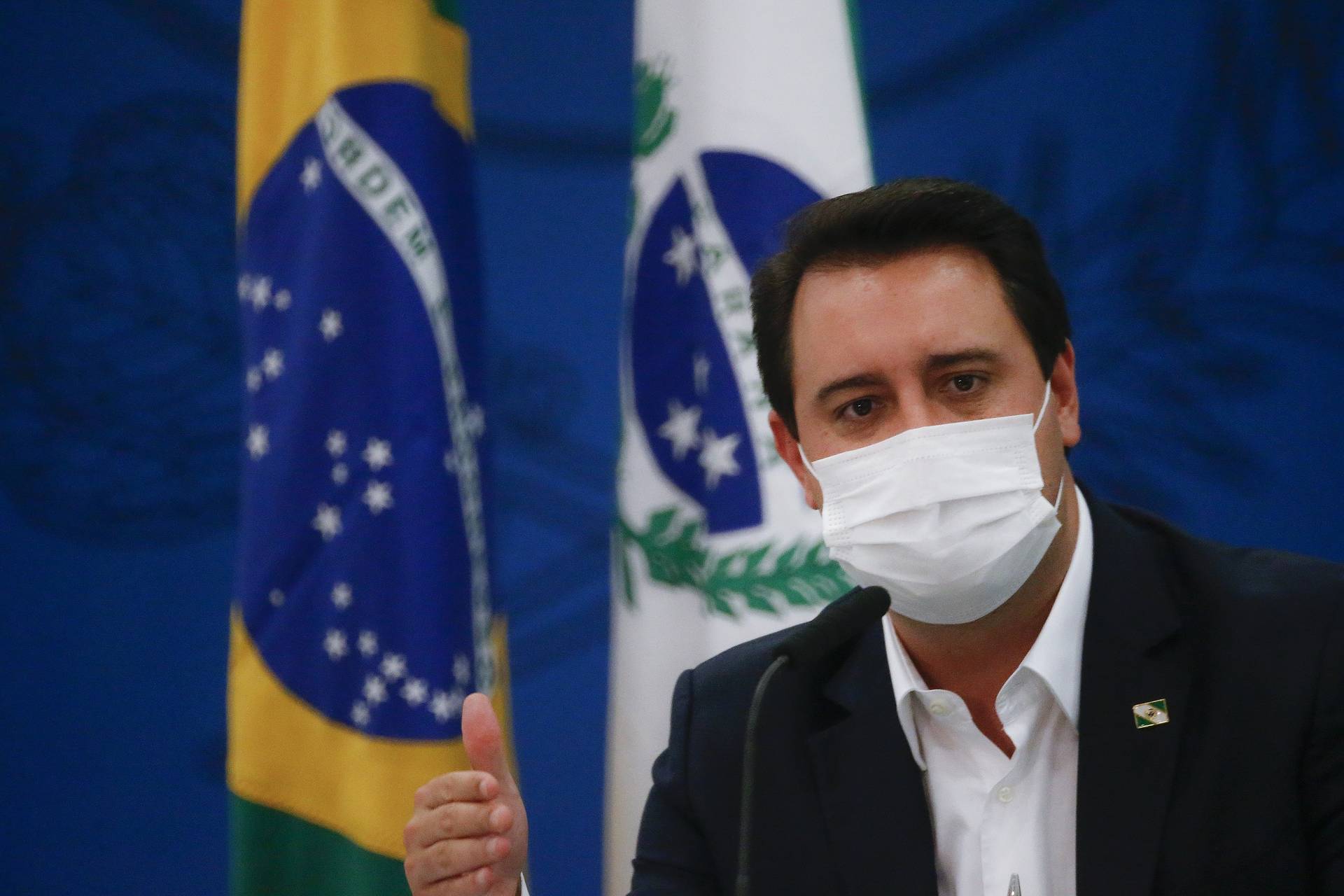 Governo do Paraná atualiza decreto de enfrentamento à pandemia nesta sexta-feira (11)