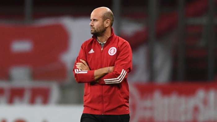 Miguel Ángel Ramírez é demitido do Internacional após queda na Copa do Brasil